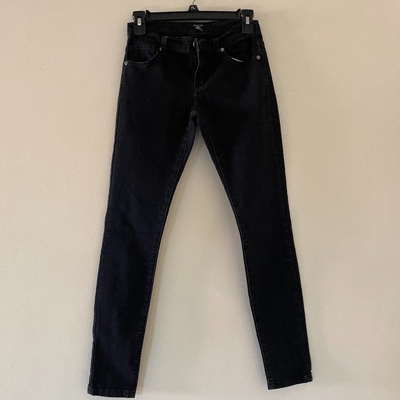 Forever 21 Skinny Jeans - Picture 7 of 7